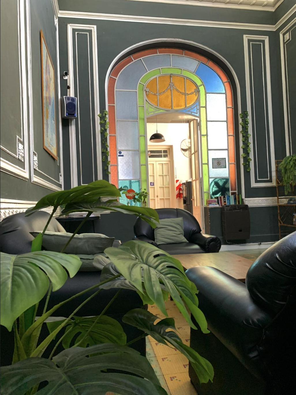 Hostel Alvear Cordoba Bagian luar foto