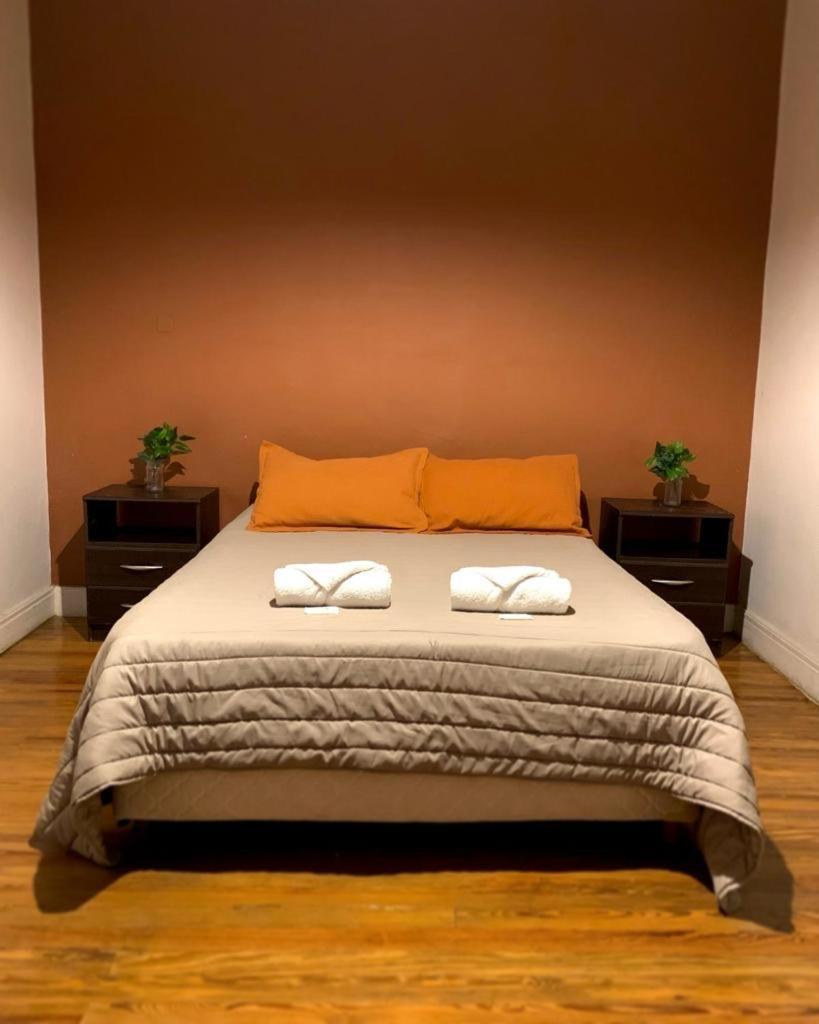 Hostel Alvear Cordoba Bagian luar foto