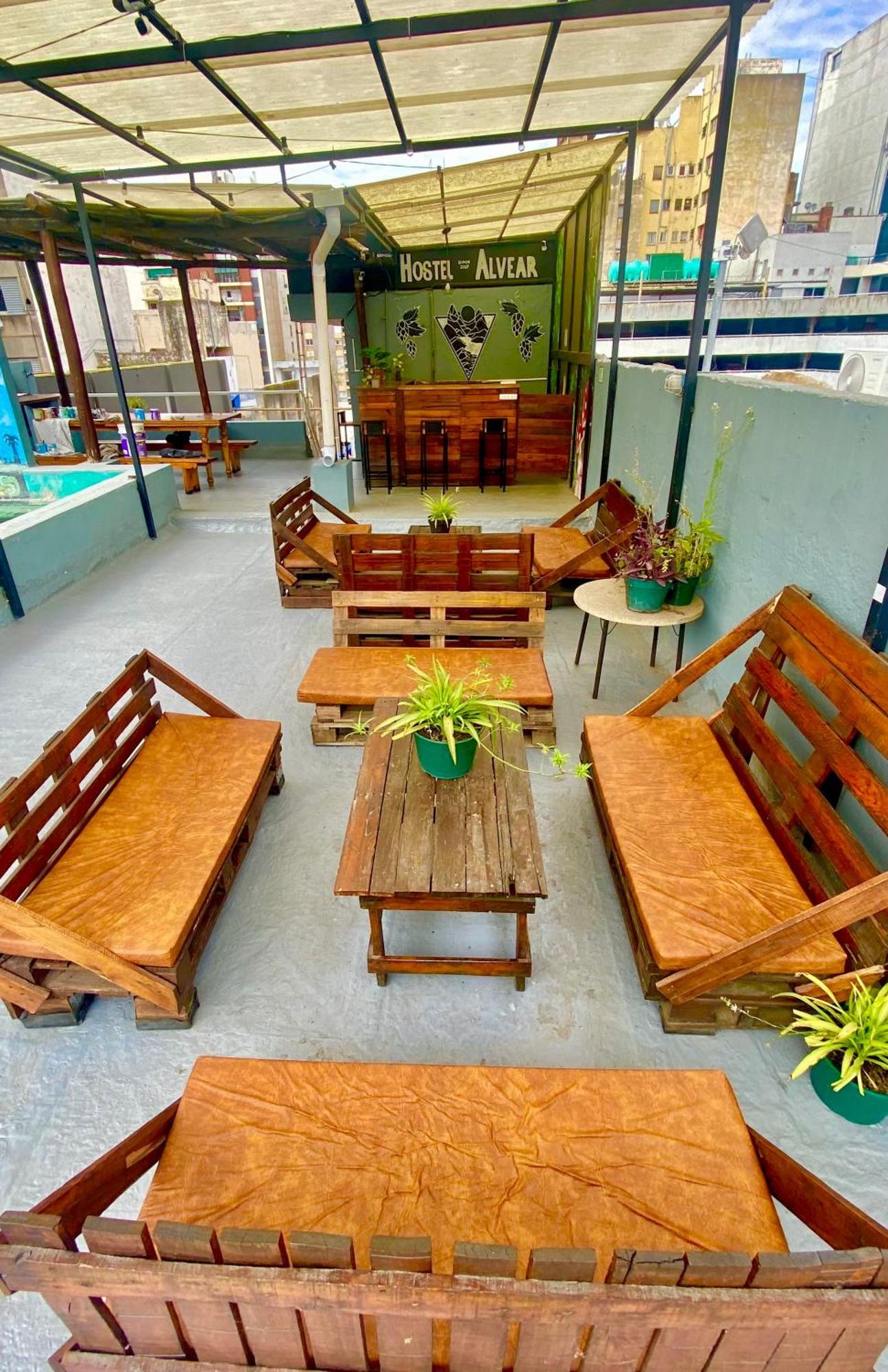Hostel Alvear Cordoba Bagian luar foto